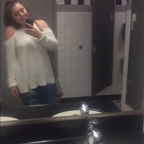 Maurices white/gold off-the-shoulder sweater - Picture 2 of 2